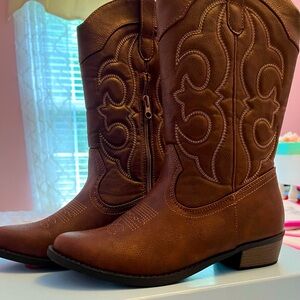 Girls cowgirl boots